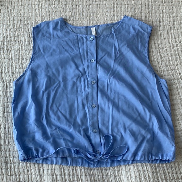 Aritzia The Group by Babaton Candin Blouse - Picture 3 of 4